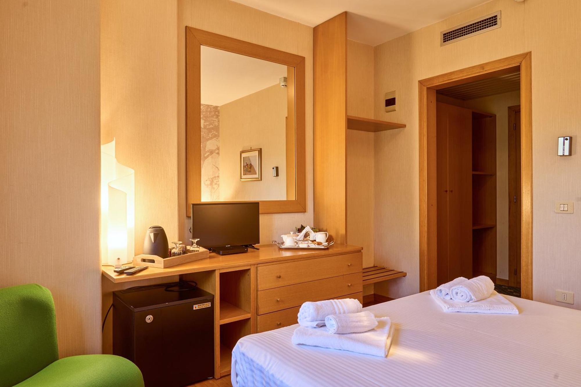 Hotel Camigliatello Camigliatello Silano Bagian luar foto