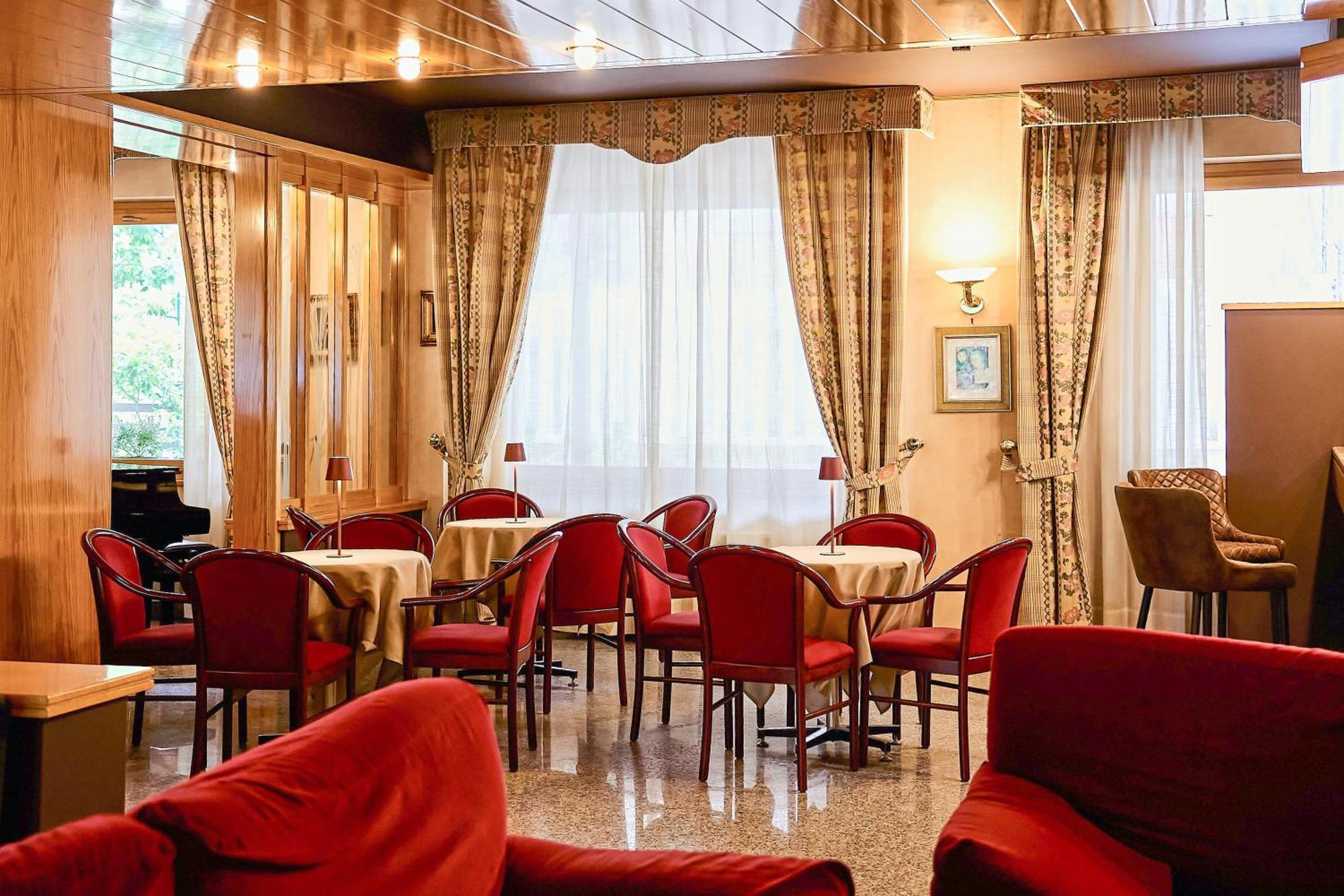 Hotel Camigliatello Camigliatello Silano Bagian luar foto